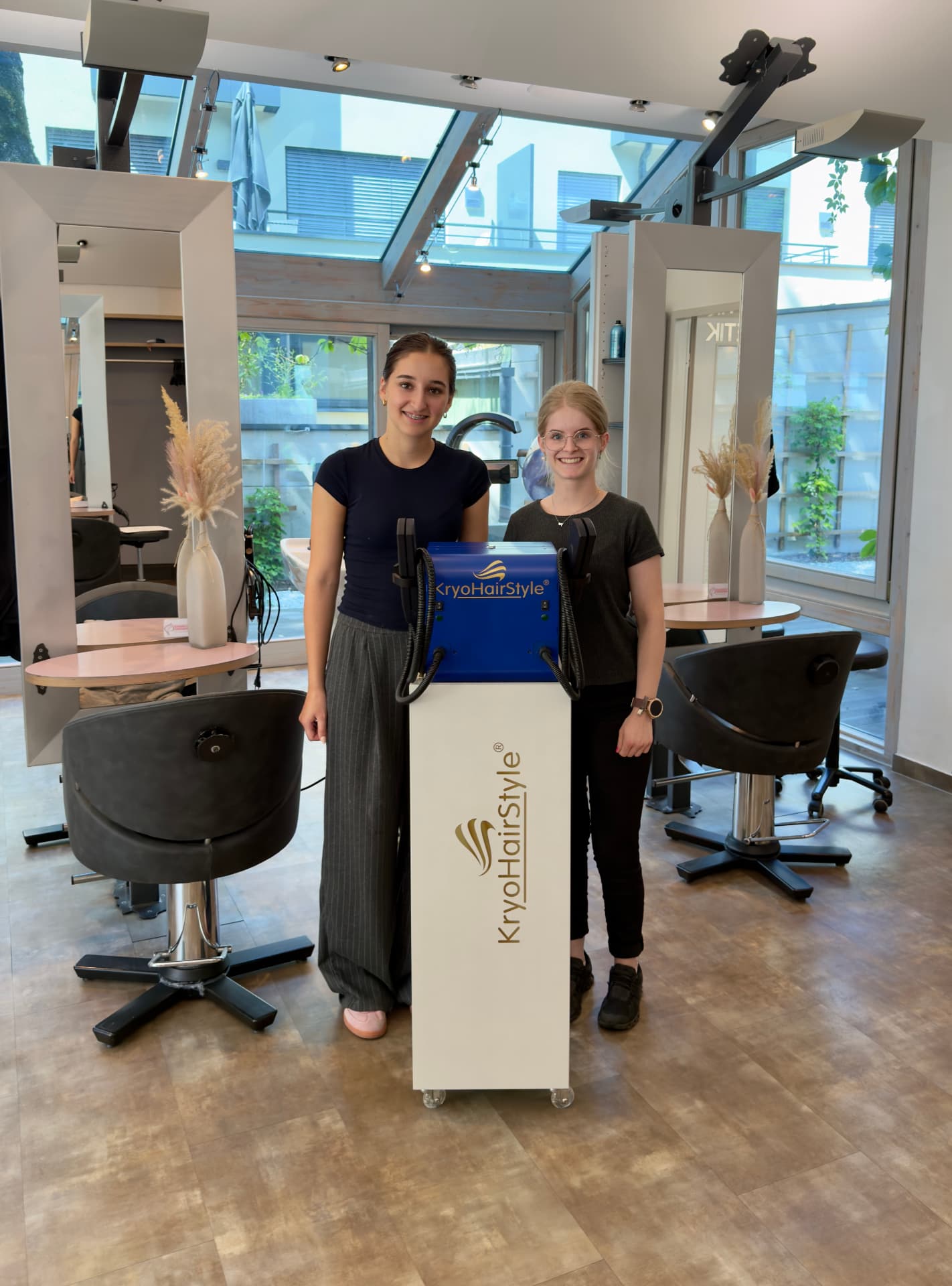 Hair & Beauty by Meli mit dem KryoHairStyle Gerät im Salon